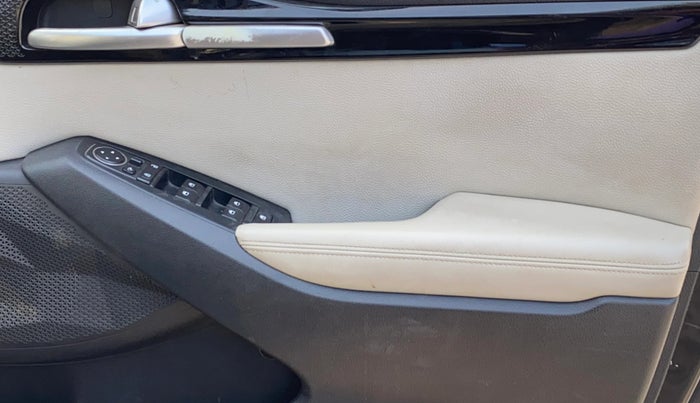 2020 KIA SELTOS HTX IVT 1.5 PETROL, Petrol, Automatic, 59,859 km, Driver Side Door Panels Control