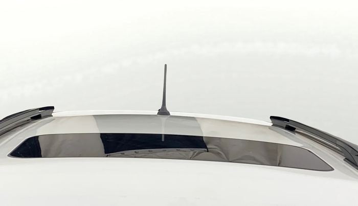 2023 Mahindra XUV300 W8 (O) 1.5 DIESEL AMT, Diesel, Automatic, 25,849 km, Moonroof/ Sunroof