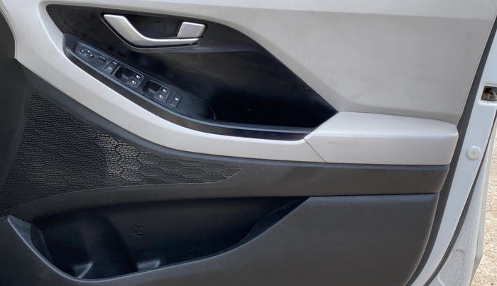 2021 Hyundai Creta S 1.5 DIESEL, Diesel, Manual, 65,641 km, Driver Side Door Panels Control