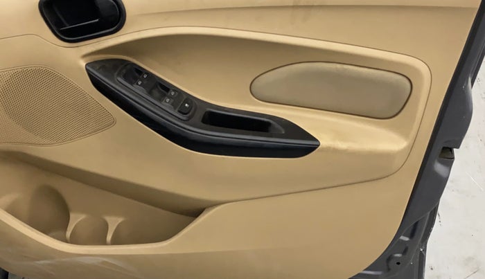 2015 Ford Figo Aspire TITANIUM1.5 DIESEL, Diesel, Manual, 1,20,943 km, Driver Side Door Panels Control