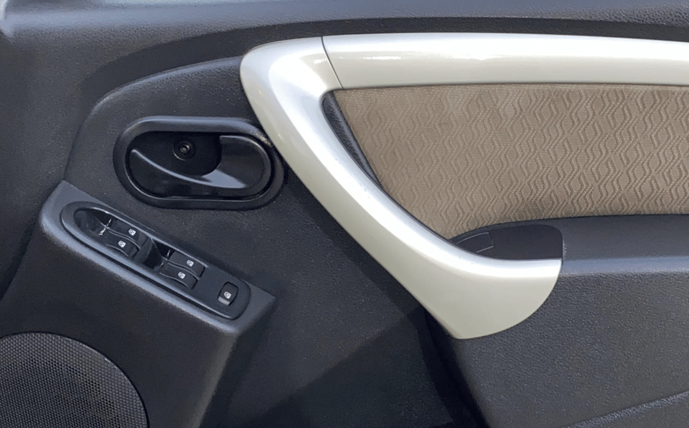 2013 Renault Duster RXL PETROL, Petrol, Manual, 59,188 km, Driver Side Door Panels Control