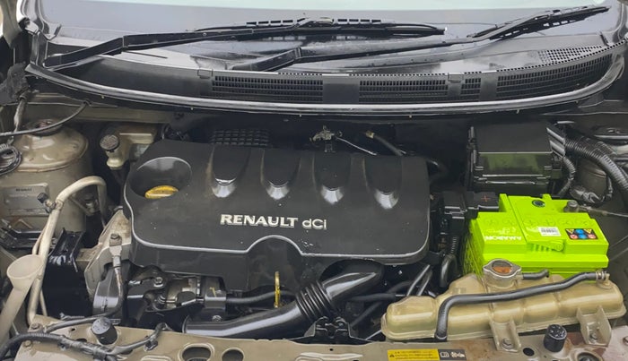 2013 Renault Scala RXE DIESEL, Diesel, Manual, 1,18,187 km, Engine View