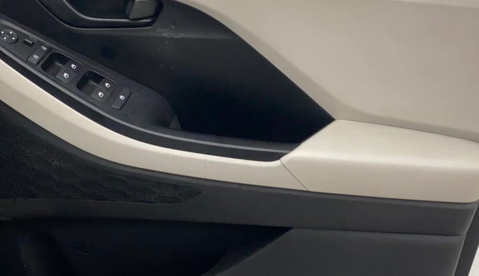 2021 Hyundai Creta EX 1.5 PETROL, Petrol, Manual, 39,936 km, Driver Side Door Panels Control