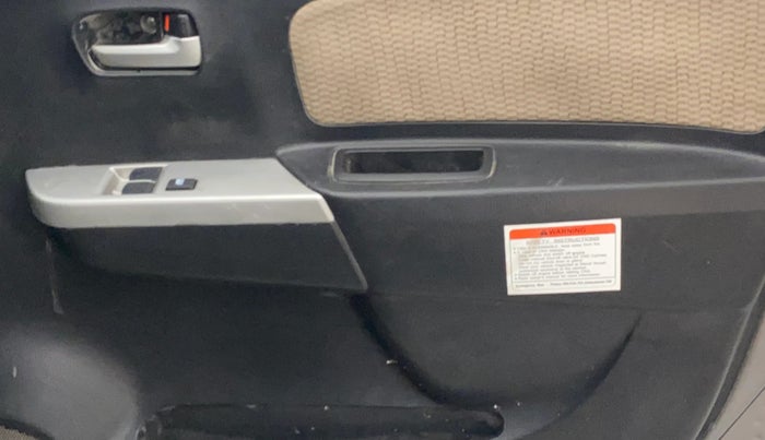 2014 Maruti Wagon R 1.0 LXI CNG, CNG, Manual, 74,760 km, Driver Side Door Panels Control