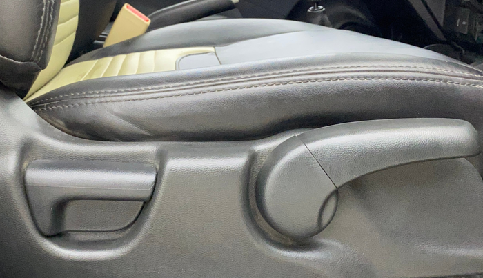 2018 Honda Jazz 1.2L I-VTEC V, Petrol, Manual, 42,213 km, Driver Side Adjustment Panel