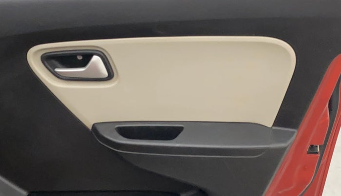 2019 Maruti Alto VXI, Petrol, Manual, 35,624 km, Driver Side Door Panels Control