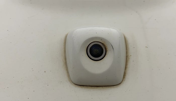 2016 Hyundai Elite i20 ASTA 1.2 (O), Petrol, Manual, 1,03,768 km, Parking Camera