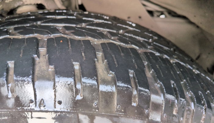 2021 Toyota Fortuner 4X2 MT 2.8 DIESEL, Diesel, Manual, 28,412 km, Left Rear Tyre Tread