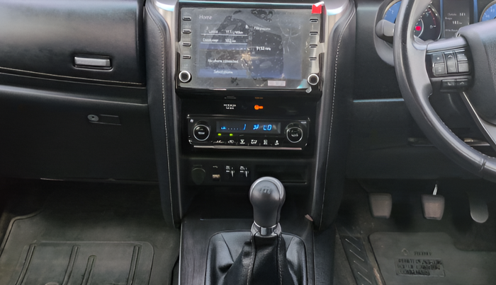 2021 Toyota Fortuner 4X2 MT 2.8 DIESEL, Diesel, Manual, 28,412 km, Air Conditioner