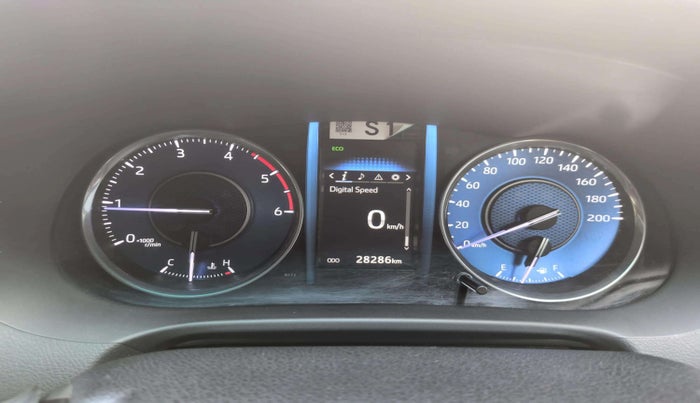 2021 Toyota Fortuner 4X2 MT 2.8 DIESEL, Diesel, Manual, 28,412 km, Odometer Image