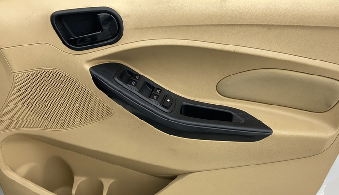 2017 Ford Figo Aspire TITANIUM 1.2 PETROL, Petrol, Manual, 32,168 km, Driver Side Door Panels Control