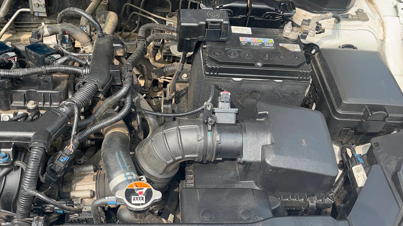 2023 Hyundai NEW I20 Sportz 1.2 IVT, Petrol, Automatic, 44,303 km, Engine View - Left