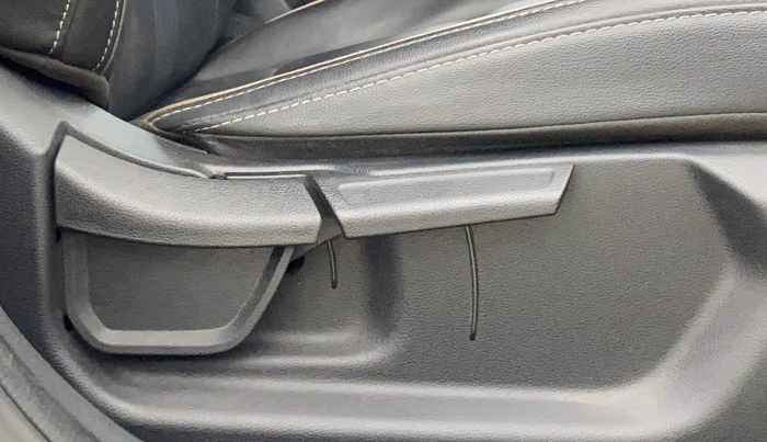 2021 Hyundai NEW I20 ASTA (O) 1.0 TURBO GDI DCT, Petrol, Automatic, 27,728 km, Driver Side Adjustment Panel