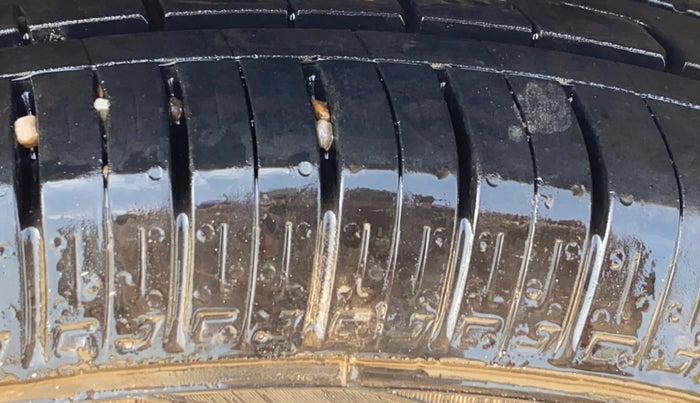 2018 Honda Amaze 1.2L I-VTEC V CVT, Petrol, Automatic, 39,142 km, Right Front Tyre Tread