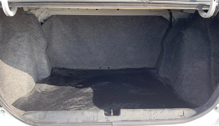 2018 Honda Amaze 1.2L I-VTEC V CVT, Petrol, Automatic, 39,142 km, Boot Inside