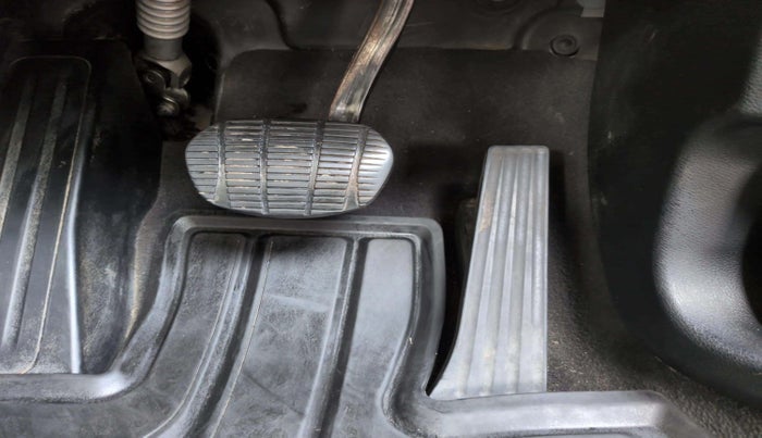 2016 BMW X1 SDRIVE 20D, Diesel, Automatic, 52,001 km, Pedals