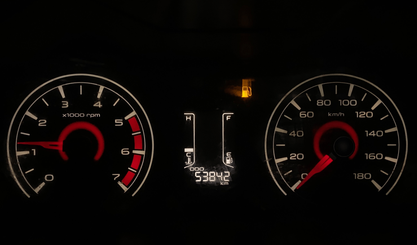 2016 Mahindra Kuv100 K4 6 STR, Petrol, Manual, 57,203 km, Odometer Image