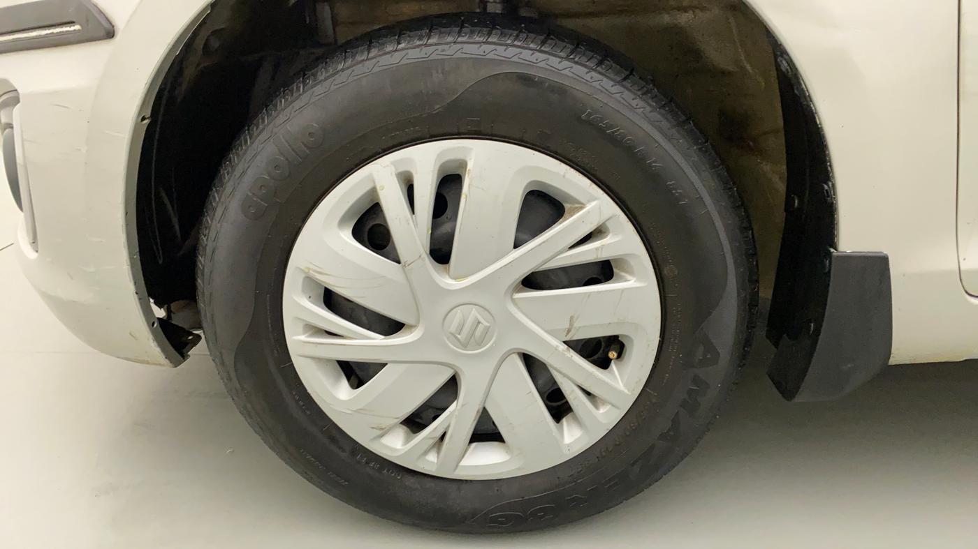 2017 Maruti Swift VXI, Petrol, Manual, 35,343 km, Left Front Wheel