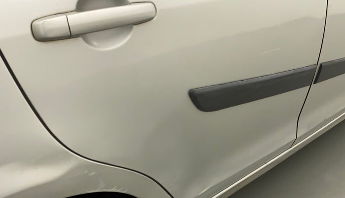 2017 Maruti Swift VXI, Petrol, Manual, 35,343 km, Right rear door - Slightly dented