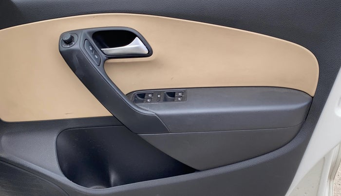 2018 Volkswagen Ameo HIGHLINE PLUS 1.0L 16 ALLOY, Petrol, Manual, 34,206 km, Driver Side Door Panels Control