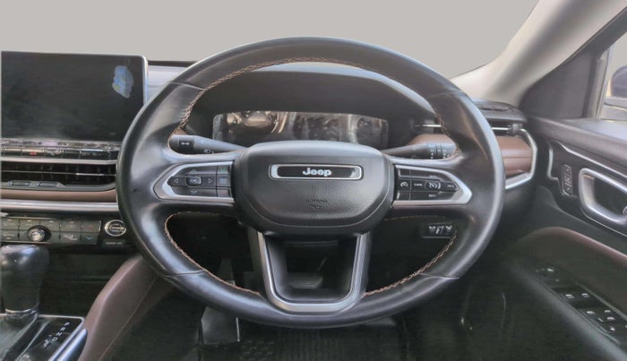 2022 Jeep MERIDIAN LIMITED (O) 4X2 AT, Diesel, Automatic, 39,739 km, Steering Wheel Close Up