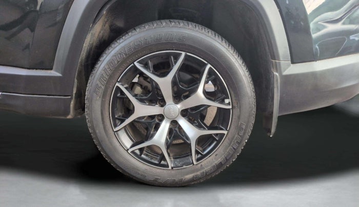 2022 Jeep MERIDIAN LIMITED (O) 4X2 AT, Diesel, Automatic, 39,739 km, Left Rear Wheel