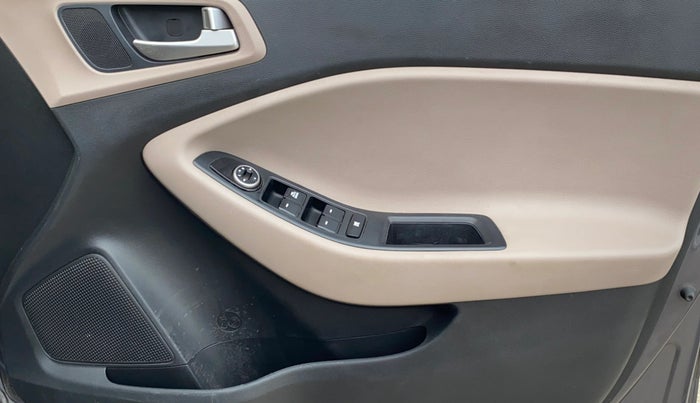 2015 Hyundai Elite i20 MAGNA 1.2, Petrol, Manual, 48,564 km, Driver Side Door Panels Control