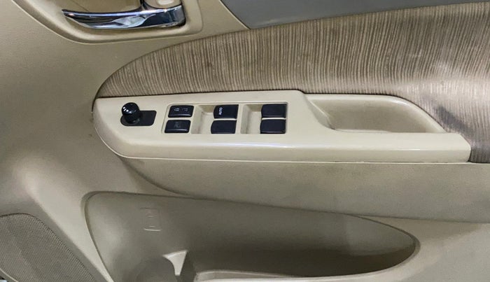 2014 Maruti Ertiga VDI, Diesel, Manual, 83,220 km, Driver Side Door Panels Control