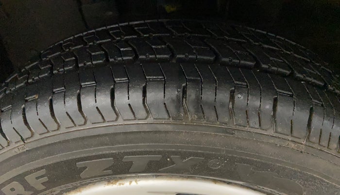 2016 Renault Kwid RXT 0.8, Petrol, Manual, 74,934 km, Left Front Tyre Tread
