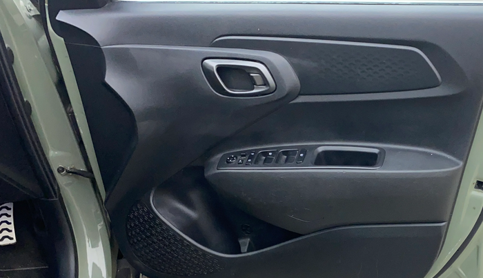 2023 Hyundai EXTER SX(O) CONNECT 1.2 AMT, Petrol, Automatic, 36,873 km, Driver Side Door Panels Control