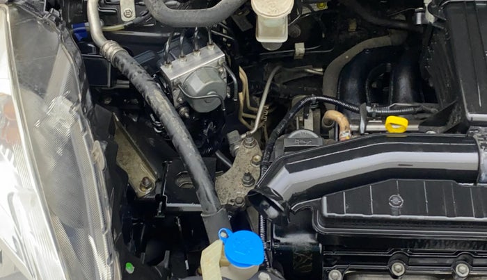 2017 Maruti Ertiga ZXI+, Petrol, Manual, 56,771 km, Engine View - Right