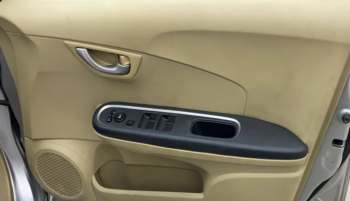 2016 Honda Amaze 1.2L I-VTEC SX, Petrol, Manual, 58,750 km, Driver Side Door Panels Control