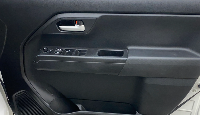 2022 Maruti New Wagon-R ZXI PLUS 1.2 AMT, Petrol, Automatic, 31,226 km, Driver Side Door Panels Control