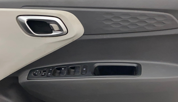 2020 Hyundai GRAND I10 NIOS SPORTZ AMT 1.2 KAPPA VTVT, Petrol, Automatic, 27,860 km, Driver Side Door Panels Control