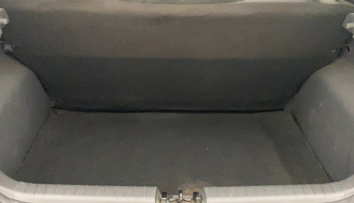 2020 Hyundai GRAND I10 NIOS SPORTZ AMT 1.2 KAPPA VTVT, Petrol, Automatic, 27,860 km, Boot Inside