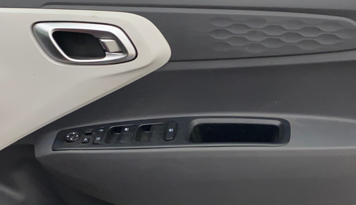 2021 Hyundai GRAND I10 NIOS SPORTZ 1.2 KAPPA VTVT, Petrol, Manual, 51,655 km, Driver Side Door Panels Control