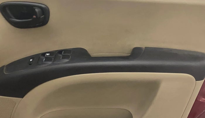 2014 Hyundai i10 MAGNA 1.2, Petrol, Manual, 59,961 km, Driver Side Door Panels Control