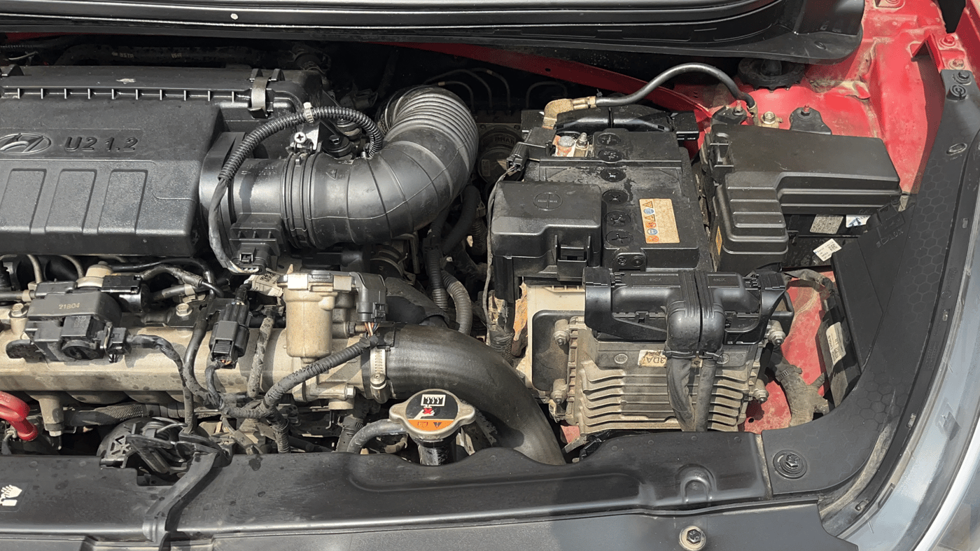 2021 Hyundai GRAND I10 NIOS SPORTZ U2 AMT 1.2 CRDI, Diesel, Automatic, 28,145 km, Engine View - Left