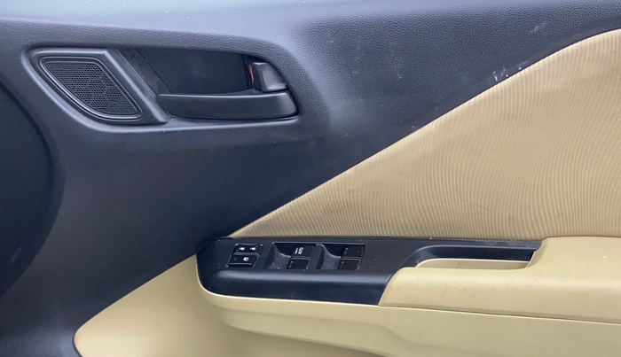 2014 Honda City 1.5L I-VTEC SV, Petrol, Manual, 68,606 km, Driver Side Door Panels Control