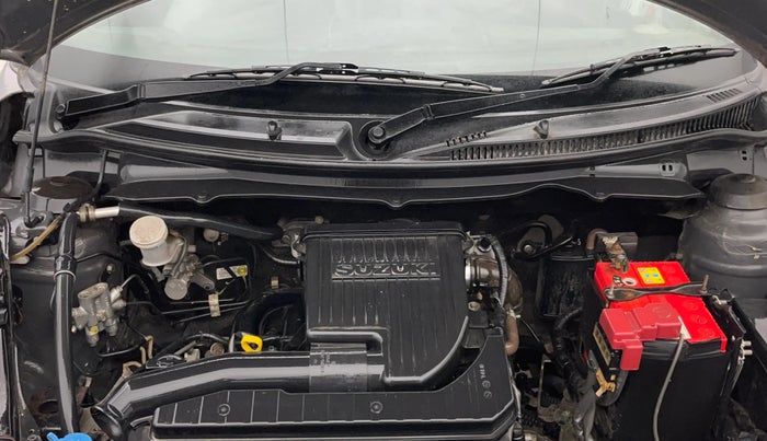 2015 Maruti Swift LXI (O), Petrol, Manual, 25,364 km, Engine View