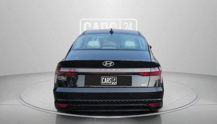 2024 Hyundai Verna  SX 1.5 MPI IVT, Petrol, Automatic, 4,035 km, Back/Rear