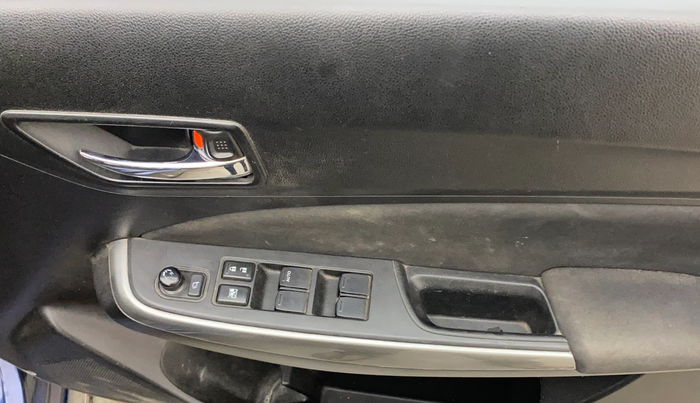 2018 Maruti Swift ZXI AMT, Petrol, Automatic, 44,180 km, Driver Side Door Panels Control
