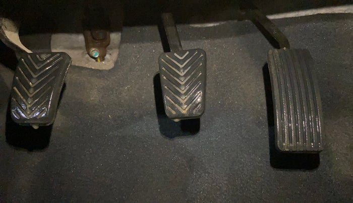 2016 Hyundai Eon D-LITE+, Petrol, Manual, 18,035 km, Pedals