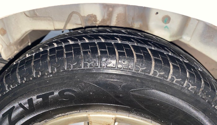 2016 Hyundai Eon D-LITE+, Petrol, Manual, 18,035 km, Right Rear Tyre Tread