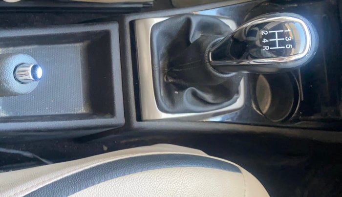 2015 Tata Zest XT PETROL, Petrol, Manual, 68,637 km, Gear Lever