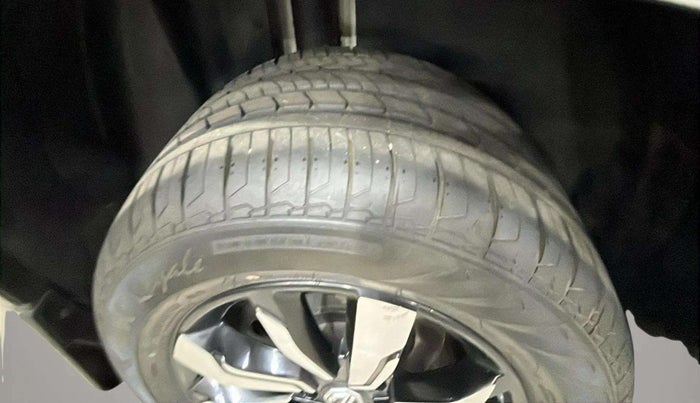 2020 MG HECTOR SHARP 1.5 DCT PETROL, Petrol, Automatic, 46,856 km, Left Rear Tyre Tread