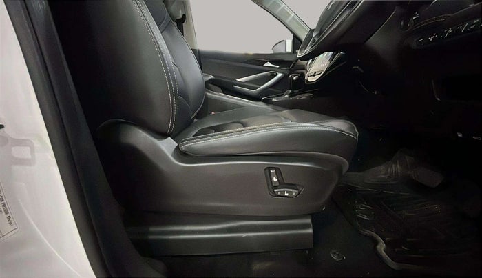 2020 MG HECTOR SHARP 1.5 DCT PETROL, Petrol, Automatic, 46,856 km, Driver Side Adjustment Panel