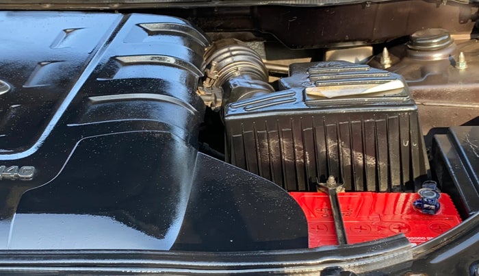 2016 Mahindra XUV500 W10 AT, Diesel, Automatic, 1,00,535 km, Engine View - Left