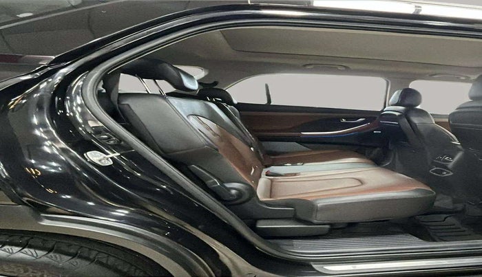 2023 Hyundai ALCAZAR 1.5 SIGNATURE (O) AT 7STR, Diesel, Automatic, 33,298 km, Right Side Rear Door Cabin