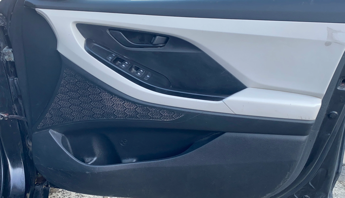 2022 Hyundai Creta E 1.5 DIESEL, Diesel, Manual, 87,746 km, Driver Side Door Panels Control